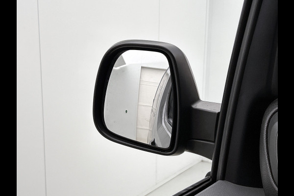 Toyota PROACE Electric Compact SOH 92% / 3Pers. / Pdc+Camera / Navigatie/ Airco / Cruise-ctr. / Apk 11-2027