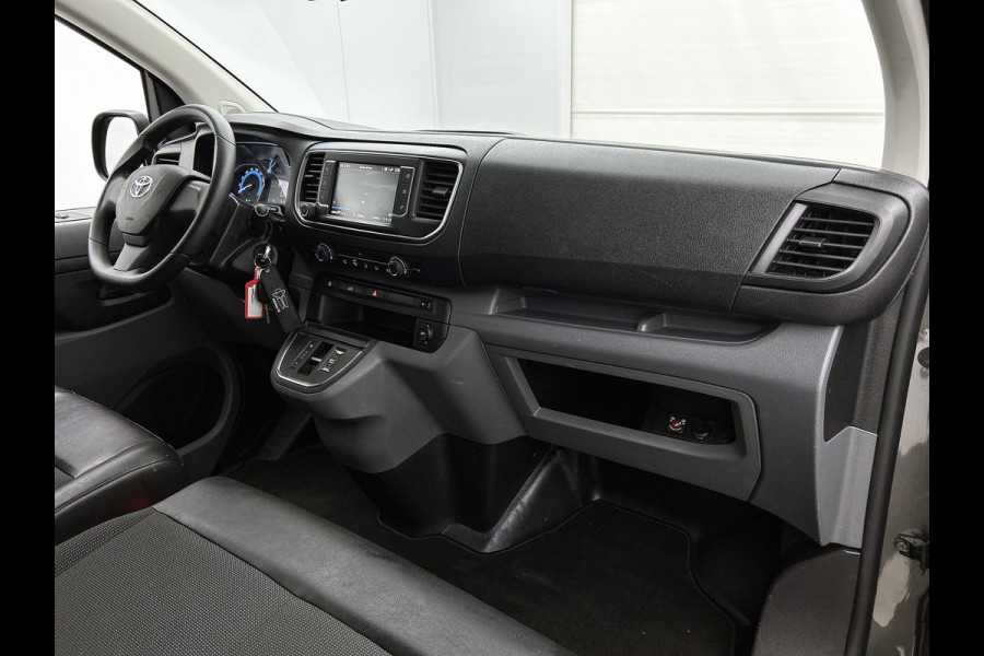 Toyota PROACE Electric Compact SOH 92% / 3Pers. / Pdc+Camera / Navigatie/ Airco / Cruise-ctr. / Apk 11-2027