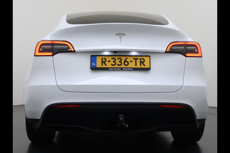 Tesla Model Y RWD 300PK LFP SOH 90% Trekhaak Warmtepomp Leder Camera's Elek.Stoelen+Memory Google®-Navi Panoramadak Stoel+Stuurverwarming Privacy Glas Lmv 19" Led Draadloos Tel. Laden Isofix AMD Ryzen™ Premium Audio 1.600KG Trekgewicht 1e Eigenaar Origineel Nederlandse Auto