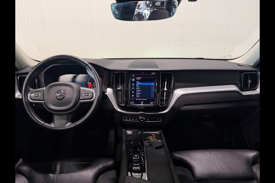 Volvo XC60 2.0 T8 Twin Engine Momentum AWD | PANO | CAMERA | HARMAN KARDON | LEDER
