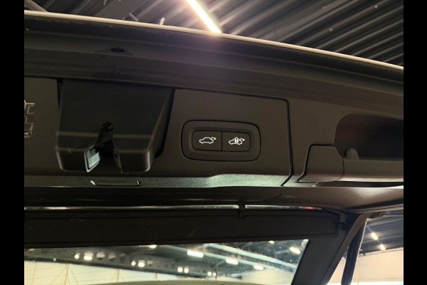 Volvo XC60 2.0 T8 Twin Engine Momentum AWD | PANO | CAMERA | HARMAN KARDON | LEDER
