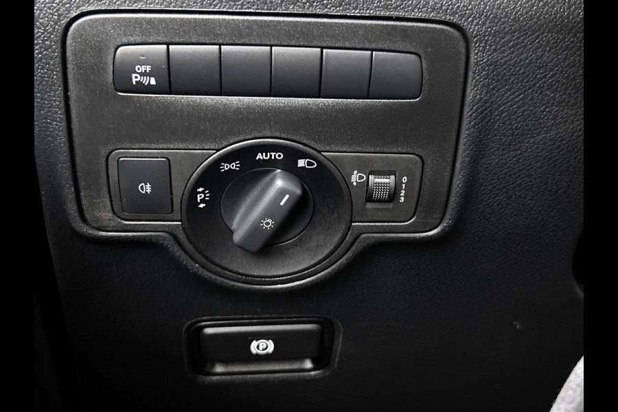 Mercedes-Benz Vito 114 CDI Automaat 136PK / Euro 6 / 2x Schuifdeur / Airco-ecc./ Pdc+Camera / Cruise-ctr. / Trekhaak / Apk nieuw