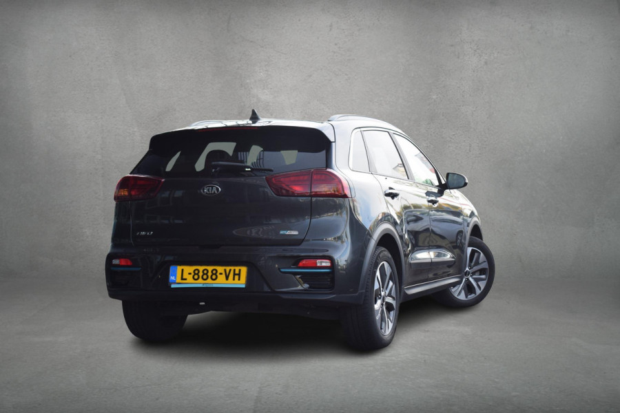 Kia e-Niro DynamicPlusLine 64 kWh | Schuifdak | CarPlay | Stuur- en Stoelverw. | Half Leer