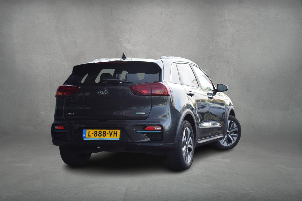 Kia e-Niro DynamicPlusLine 64 kWh | Schuifdak | CarPlay | Stuur- en Stoelverw. | Half Leer