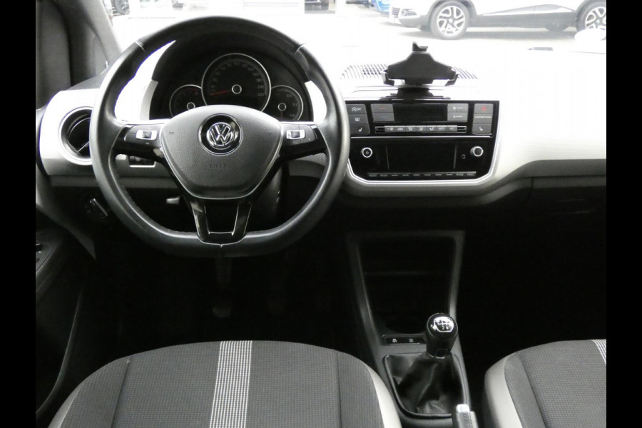 Volkswagen up! 1.0 TSI BMT high up! | PANORAMSICH SCHUIFDAK | STOELVERWARMING | ACHTERUITRIJCAMERA |