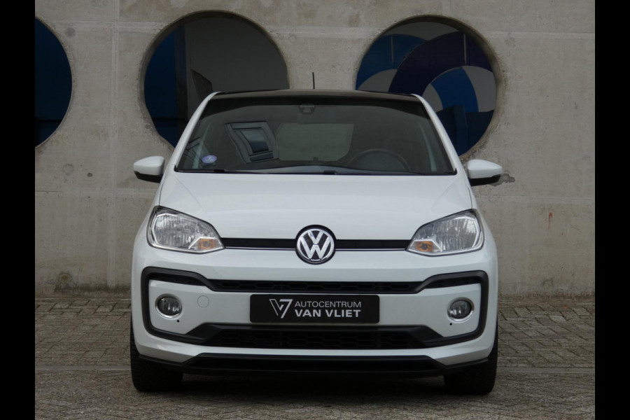 Volkswagen up! 1.0 TSI BMT high up! | PANORAMSICH SCHUIFDAK | STOELVERWARMING | ACHTERUITRIJCAMERA |