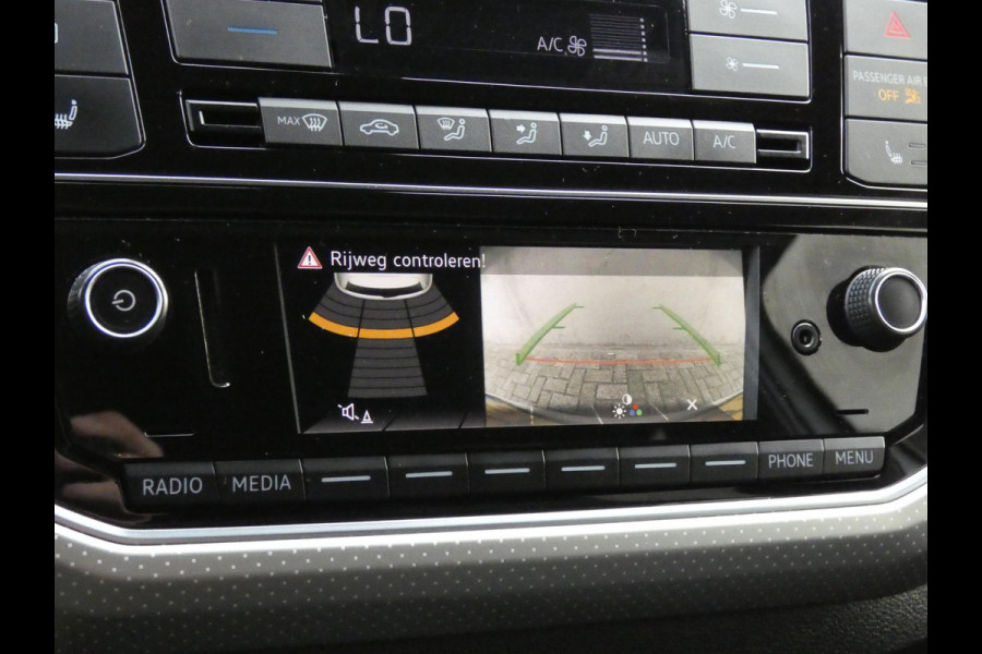 Volkswagen up! 1.0 TSI BMT high up! | PANORAMSICH SCHUIFDAK | STOELVERWARMING | ACHTERUITRIJCAMERA |