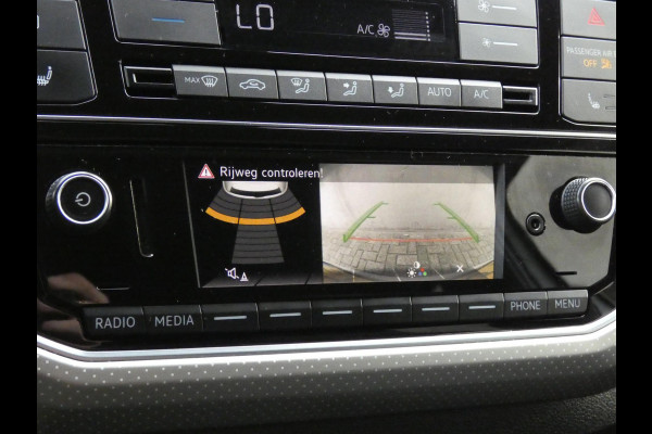 Volkswagen up! 1.0 TSI BMT high up! | PANORAMSICH SCHUIFDAK | STOELVERWARMING | ACHTERUITRIJCAMERA |