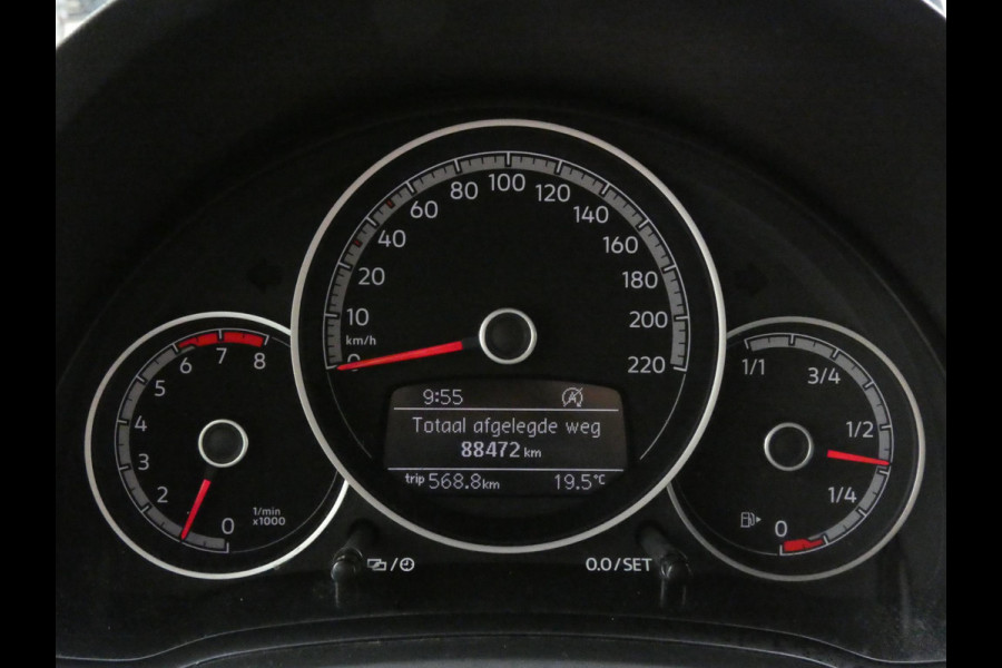 Volkswagen up! 1.0 TSI BMT high up! | PANORAMSICH SCHUIFDAK | STOELVERWARMING | ACHTERUITRIJCAMERA |