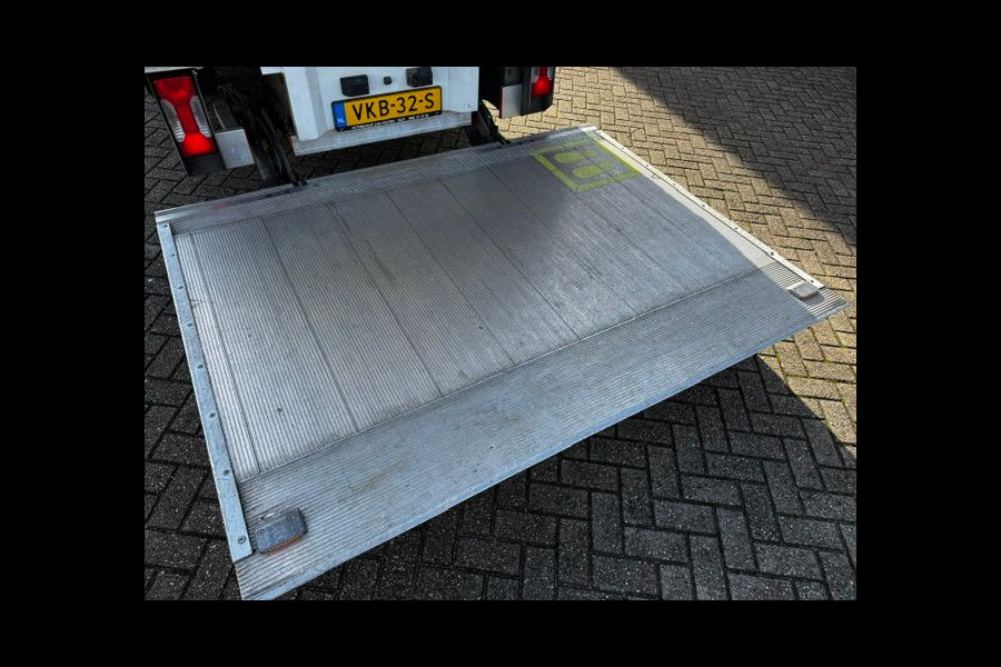 Iveco Daily 35C12 Euro 6 Bakwagen met Laadbak 179.000km Airco/ECC