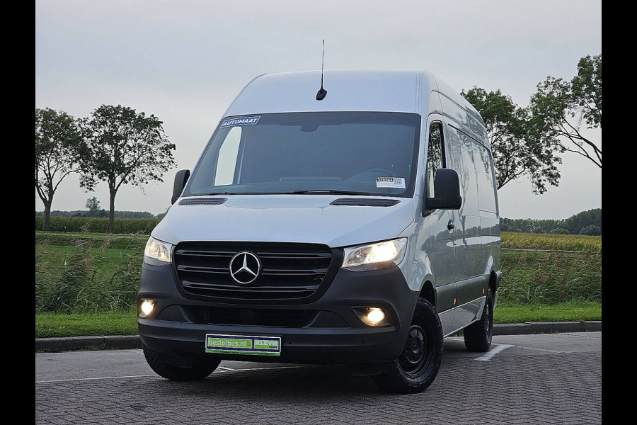 Mercedes-Benz Sprinter 317 L2H2 Cruise control, Airco, Pdc, Mbux, Carplay, Camera, Climate control