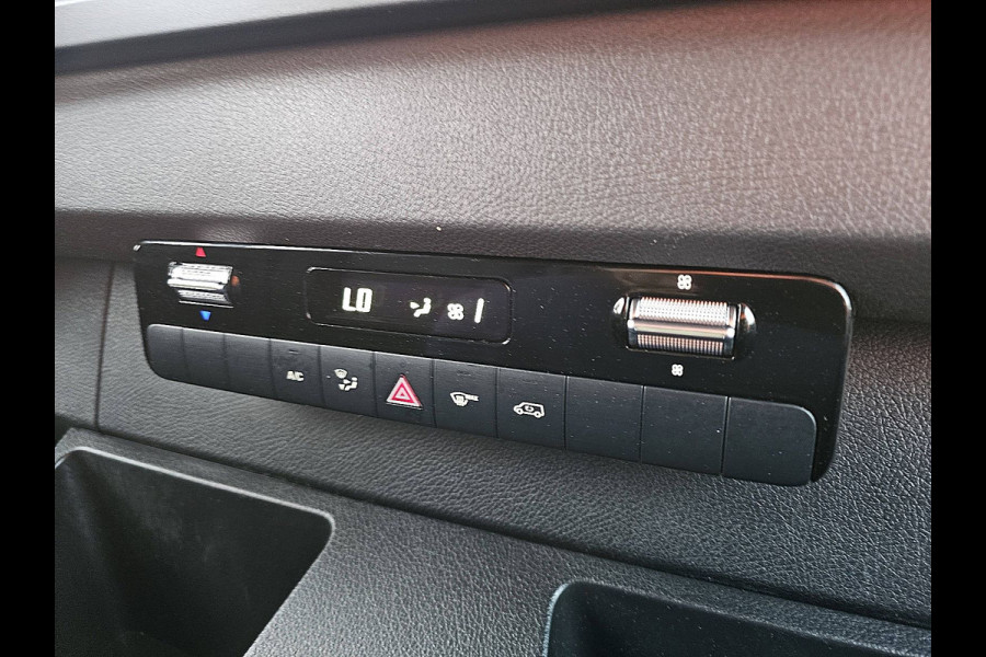 Mercedes-Benz Sprinter 317 L2H2 Cruise control, Airco, Pdc, Mbux, Carplay, Camera, Climate control