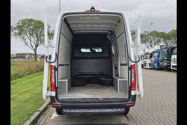 Mercedes-Benz Sprinter 317 L2H2 RWD Cruise control, Airco, Pdc, Mbux, Carplay, Camera, Climate control, Stoelverwarming