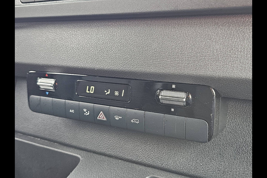 Mercedes-Benz Sprinter 317 L2H2 RWD Cruise control, Airco, Pdc, Mbux, Carplay, Camera, Climate control, Stoelverwarming