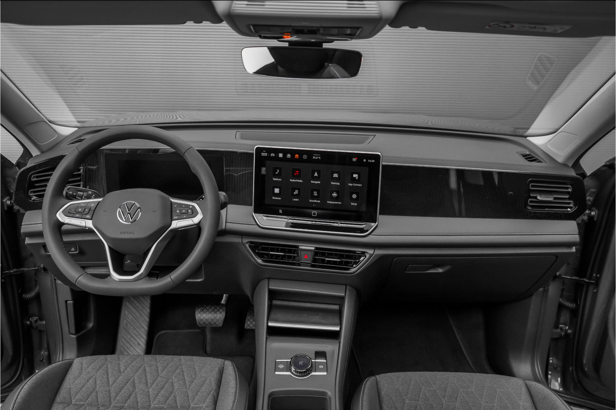 Volkswagen Tiguan 1.5 eHybrid Life IQ Winterpack 360° Elek Trekhaak ACC
