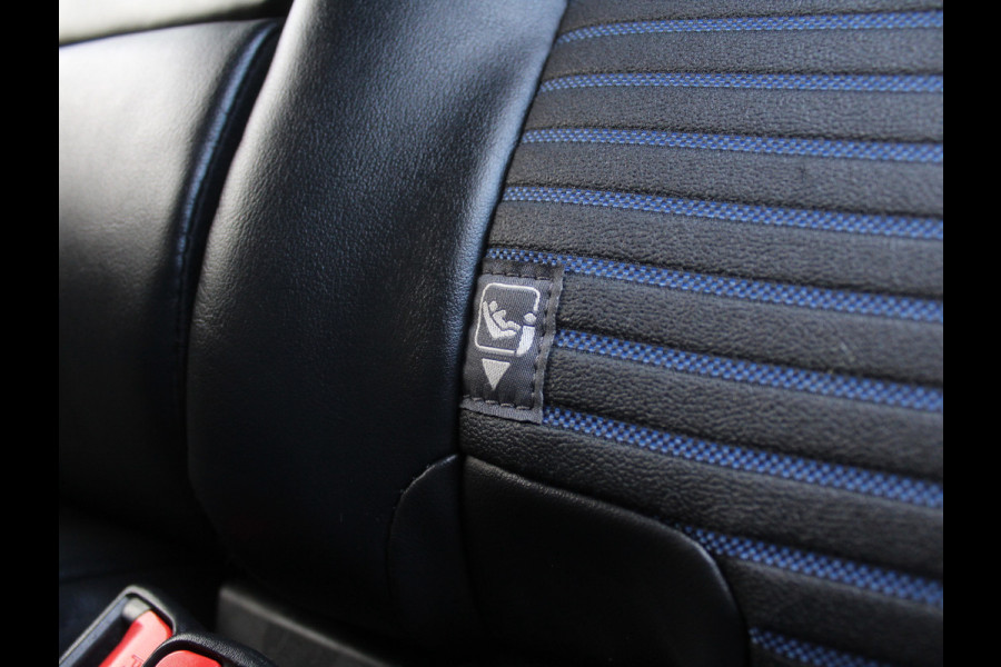 Toyota RAV4 2.5 Hybrid Business CLIMATE | ADAPCRUISE | CARPLAY | DAB | LED | LMV17 | CAMERA | ELECAKLEP | TREKHAAK