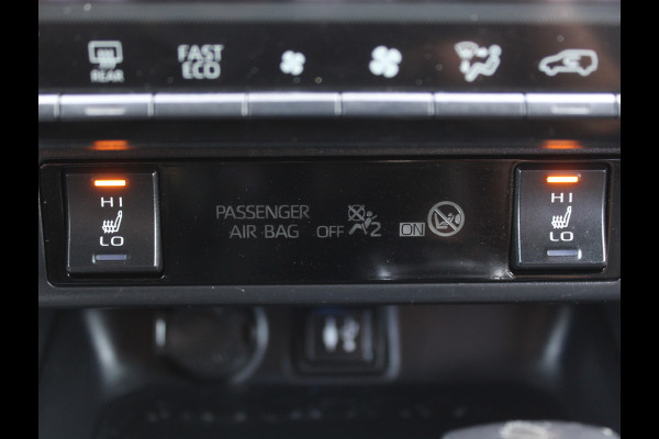 Toyota RAV4 2.5 Hybrid Business CLIMATE | ADAPCRUISE | CARPLAY | DAB | LED | LMV17 | CAMERA | ELECAKLEP | TREKHAAK