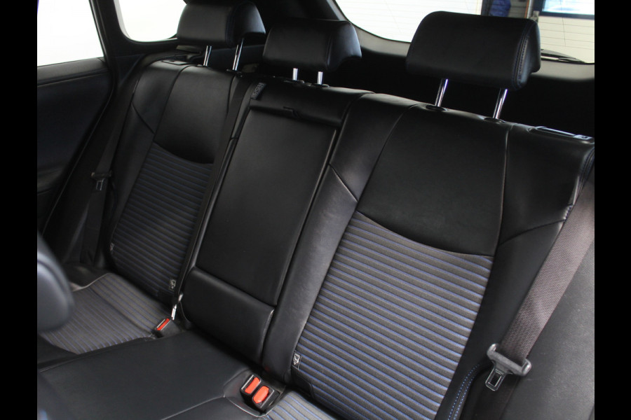 Toyota RAV4 2.5 Hybrid Business CLIMATE | ADAPCRUISE | CARPLAY | DAB | LED | LMV17 | CAMERA | ELECAKLEP | TREKHAAK