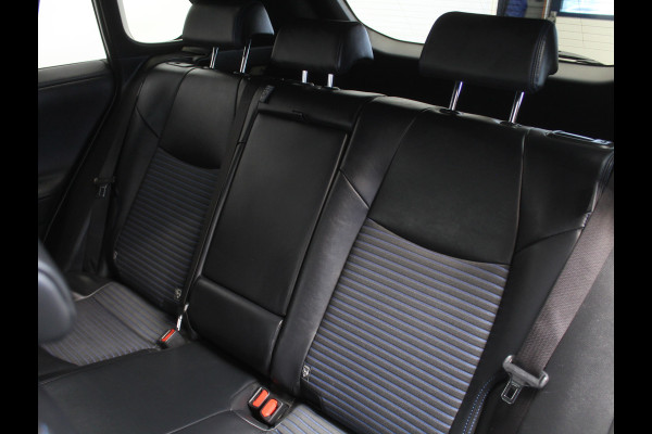 Toyota RAV4 2.5 Hybrid Business CLIMATE | ADAPCRUISE | CARPLAY | DAB | LED | LMV17 | CAMERA | ELECAKLEP | TREKHAAK