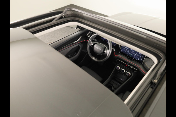 Škoda Kodiaq Business Edition 1.5 TSI PHEV 204 pk | Trekhaak wegklapbaar | Panoramadak  | akoestich pakket | All weather banden| Verlengde garantie |