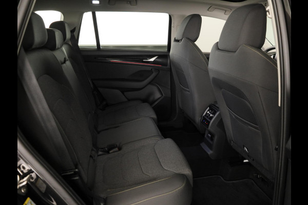 Škoda Kodiaq Business Edition 1.5 TSI PHEV 204 pk | Trekhaak wegklapbaar | Panoramadak  | akoestich pakket | All weather banden| Verlengde garantie |