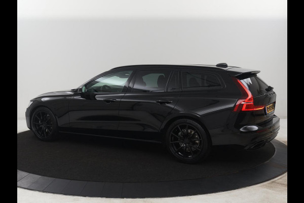 Volvo V60 2.0 B4 R-Design | Leder | Trekhaak | Black Pack | Pilot assist | Memory | Camera | Stoelverwarming | Full LED |