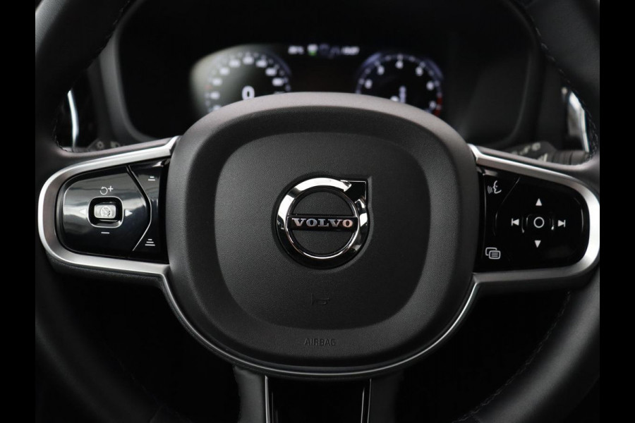 Volvo V60 2.0 B4 R-Design | Leder | Trekhaak | Black Pack | Pilot assist | Memory | Camera | Stoelverwarming | Full LED |