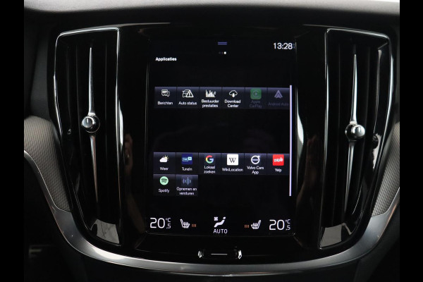 Volvo V60 2.0 B4 R-Design | Leder | Trekhaak | Black Pack | Pilot assist | Memory | Camera | Stoelverwarming | Full LED |