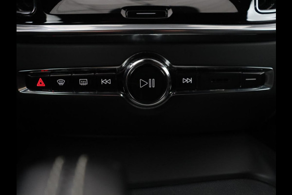 Volvo V60 2.0 B4 R-Design | Leder | Trekhaak | Black Pack | Pilot assist | Memory | Camera | Stoelverwarming | Full LED |