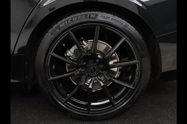 Volvo V60 2.0 B4 R-Design | Leder | Trekhaak | Black Pack | Pilot assist | Memory | Camera | Stoelverwarming | Full LED |