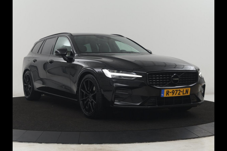 Volvo V60 2.0 B4 R-Design | Leder | Trekhaak | Black Pack | Pilot assist | Memory | Camera | Stoelverwarming | Full LED |
