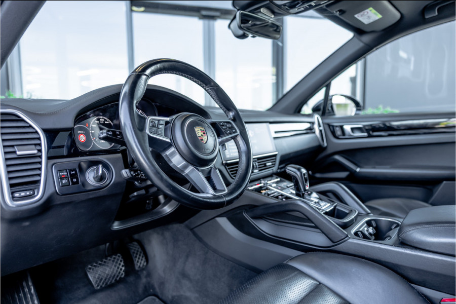 Porsche Cayenne 3.0 - Panorama | Luchtvering | Elek. Trekhaak | Stoelverwarming | ACC