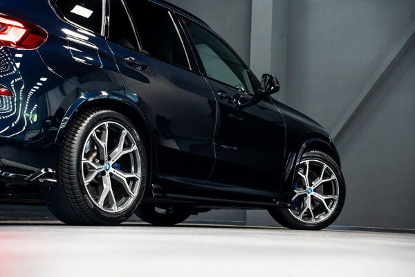 BMW X5 xDrive45e High Executive *M-Sport / Actieve-Besturing / Stoelventilatie + Massage / Panorama / Laser-verlichting / HUD / Keyless*