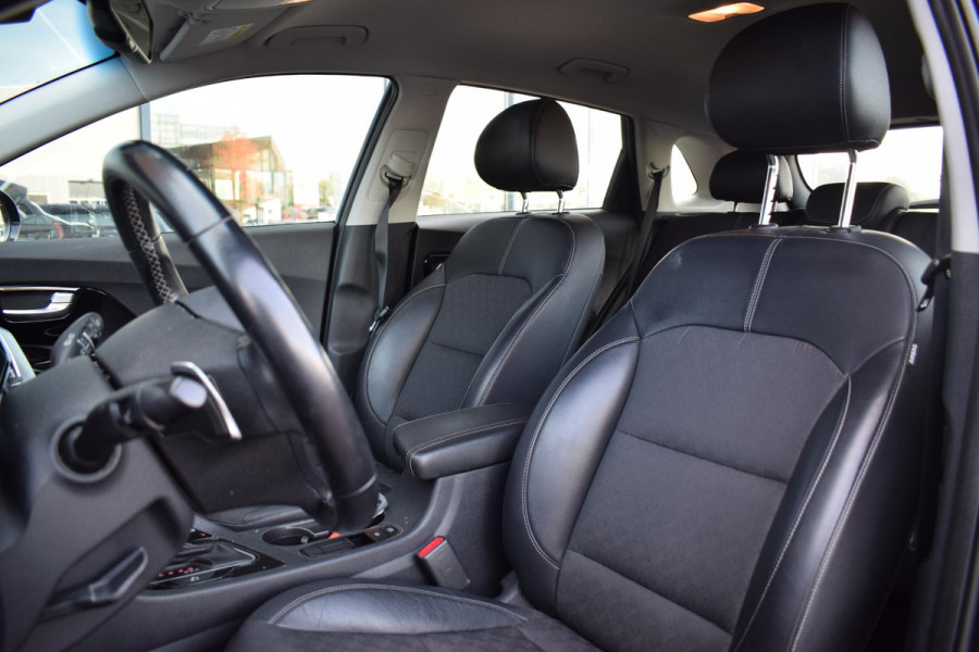 Kia Niro 1.6 GDi Hybrid ExecutiveLine | Apple CarPlay | Camera | ACC | Half Leer