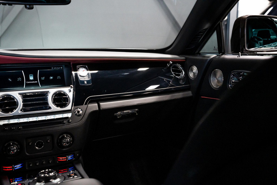 Rolls-Royce Wraith 6.6 V12 *Bespoke Audio / Starlight hemelbekleding / Night-vision / HUD / Surround-View / Keyless*