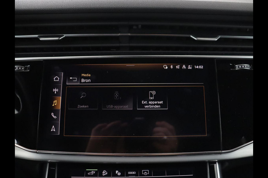 Audi Q7 55 TFSI e Quattro Pro Line S-Line | SOH 92.0% | Panoramadak | Leder/alcantara | Adaptive cruise | 360 camera | Bang & Olufsen | Memory | Stoelverwarming | Luchtvering | Carplay