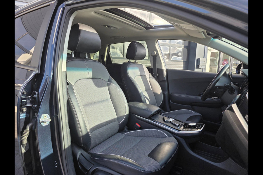 Kia e-Niro DynamicPlusLine 64 kWh | 98% SOH | TREKHAAK | PANO | WINTERPAKKET | CAMERA