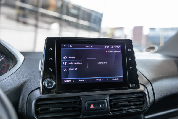 Peugeot Partner 1.5 BlueHDI Long L2H1 | Automaat | CarPlay | Navigatie | F1 Flippers | 3-Zitter | Cruise control | PDC | Dealer onderhouden | Nieuwe APK