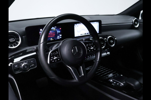 Mercedes-Benz CLA-Klasse Shooting Brake 250 e Business Solution AMG Limited (APPLE CARPLAY,BLACK PACK,CRUISE,NAVI,LED,LEDER,PDC)