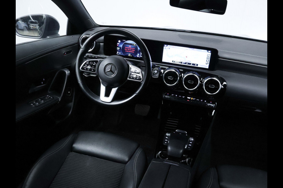 Mercedes-Benz CLA-Klasse Shooting Brake 250 e Business Solution AMG Limited (APPLE CARPLAY,BLACK PACK,CRUISE,NAVI,LED,LEDER,PDC)