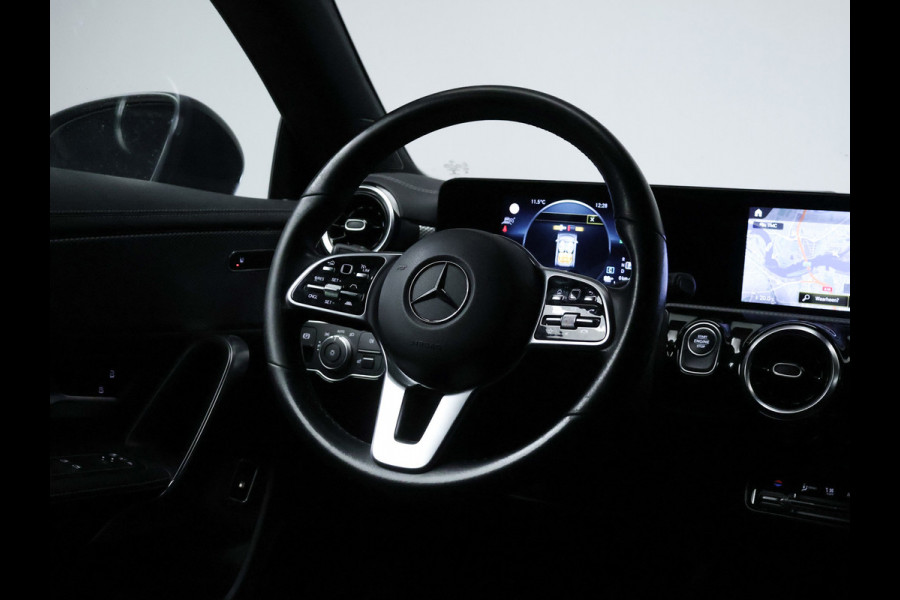 Mercedes-Benz CLA-Klasse Shooting Brake 250 e Business Solution AMG Limited (APPLE CARPLAY,BLACK PACK,CRUISE,NAVI,LED,LEDER,PDC)