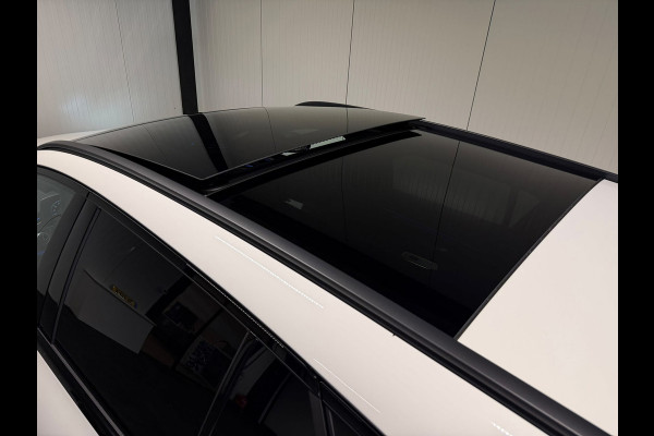 Mercedes-Benz E-Klasse Estate 300 e AMG Line Pano Burmester HUD Distronic Night Pakket
