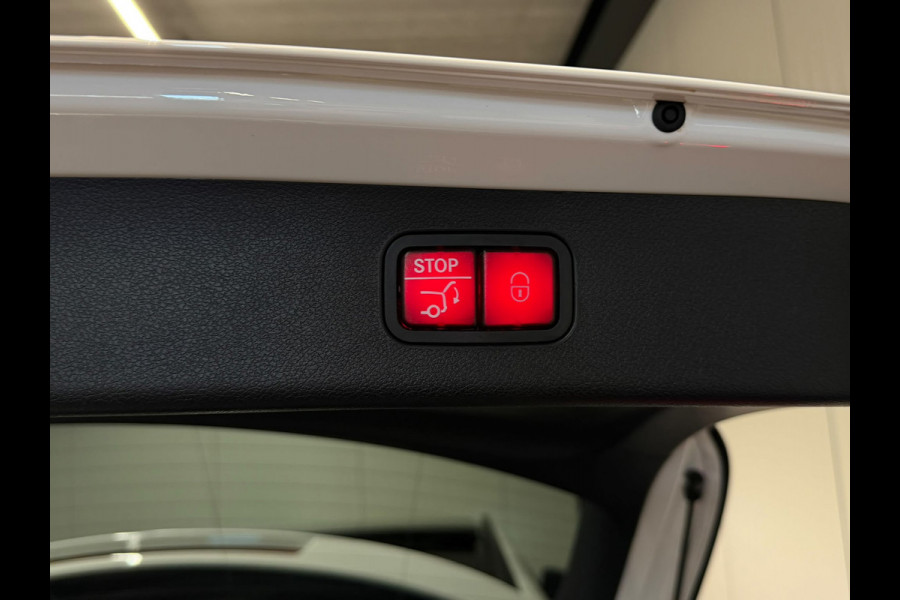 Mercedes-Benz E-Klasse Estate 300 e AMG Line Pano Burmester HUD Distronic Night Pakket
