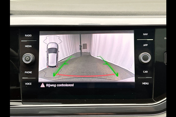 Volkswagen Polo 1.5 TSI Highline Business R | Origineel NL | Panoramadak | Carplay | Camera | Stoelverwarming | Adaptieve Cruise |