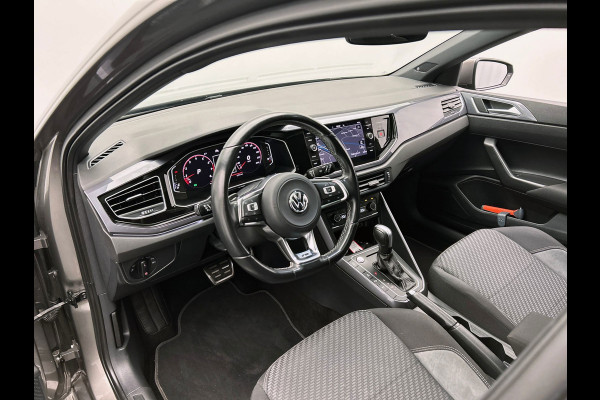 Volkswagen Polo 1.5 TSI Highline Business R | Origineel NL | Panoramadak | Carplay | Camera | Stoelverwarming | Adaptieve Cruise |