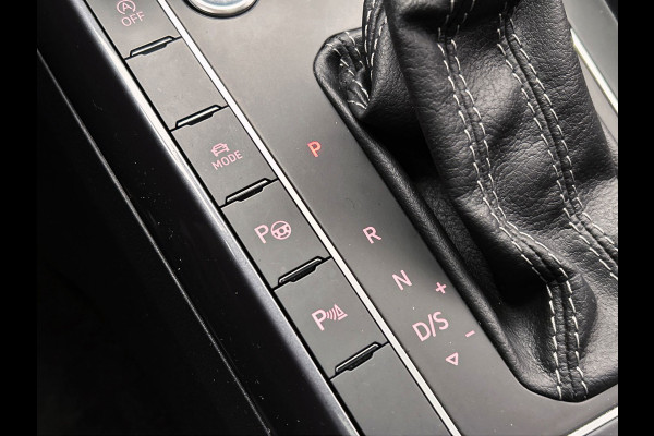 Volkswagen Polo 1.5 TSI Highline Business R | Origineel NL | Panoramadak | Carplay | Camera | Stoelverwarming | Adaptieve Cruise |