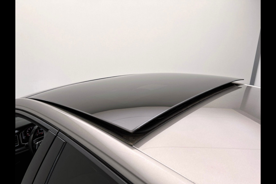 Volkswagen Polo 1.5 TSI Highline Business R | Origineel NL | Panoramadak | Carplay | Camera | Stoelverwarming | Adaptieve Cruise |