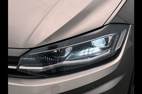 Volkswagen Polo 1.5 TSI Highline Business R | Origineel NL | Panoramadak | Carplay | Camera | Stoelverwarming | Adaptieve Cruise |