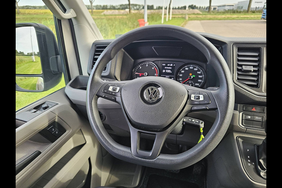 Volkswagen Crafter 35 2.0 TDI L4H3 Comfortline Cruise control, Airco, Standkachel, Pdc, Carplay, Navi, Camera, Lane-assist, Stoelverwarming, 3T-trekhaak