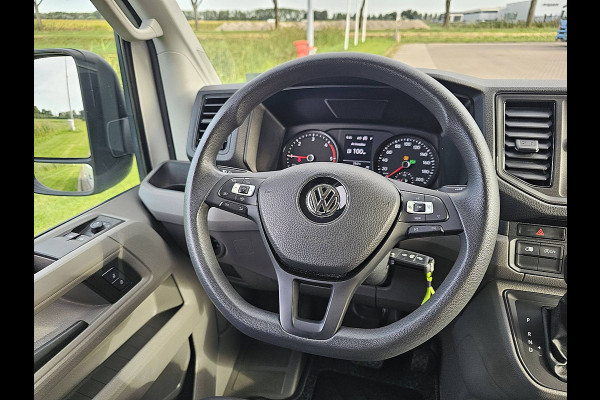 Volkswagen Crafter 35 2.0 TDI L4H3 Comfortline Cruise control, Airco, Standkachel, Pdc, Carplay, Navi, Camera, Lane-assist, Stoelverwarming, 3T-trekhaak